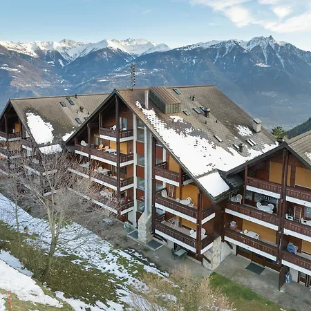 Eaux-vives 205 By Interhome *