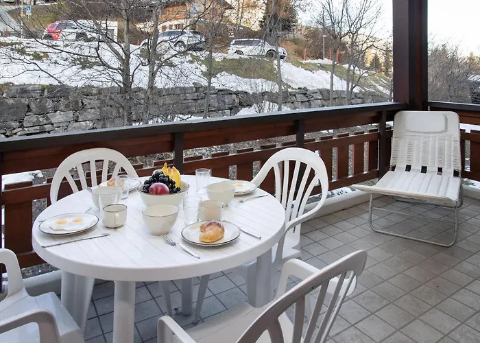 Appartamento Eaux-vives 205 By Interhome *