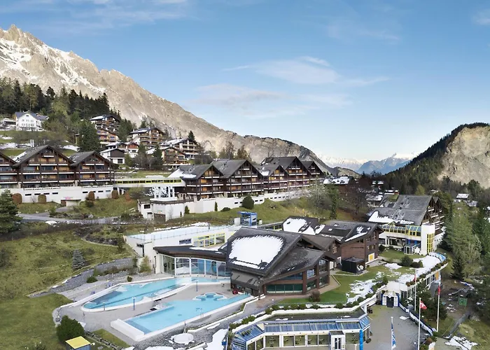 Eaux-vives 205 By Interhome *