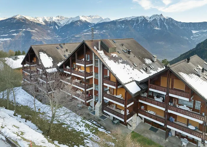 Eaux-vives 205 By Interhome *